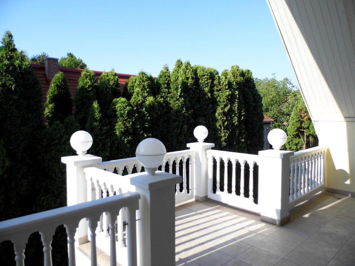 קסזטלי Millennium Villa מראה חיצוני תמונה