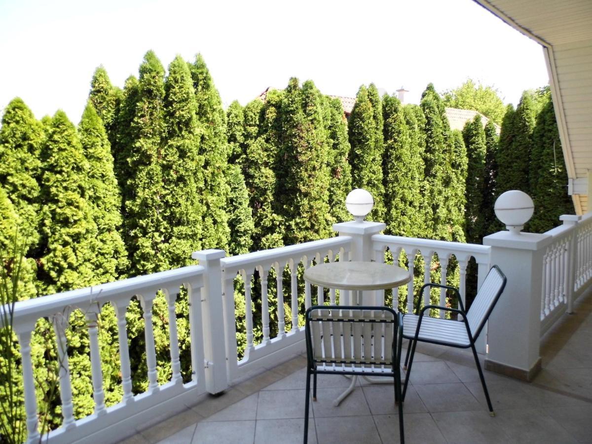 קסזטלי Millennium Villa מראה חיצוני תמונה
