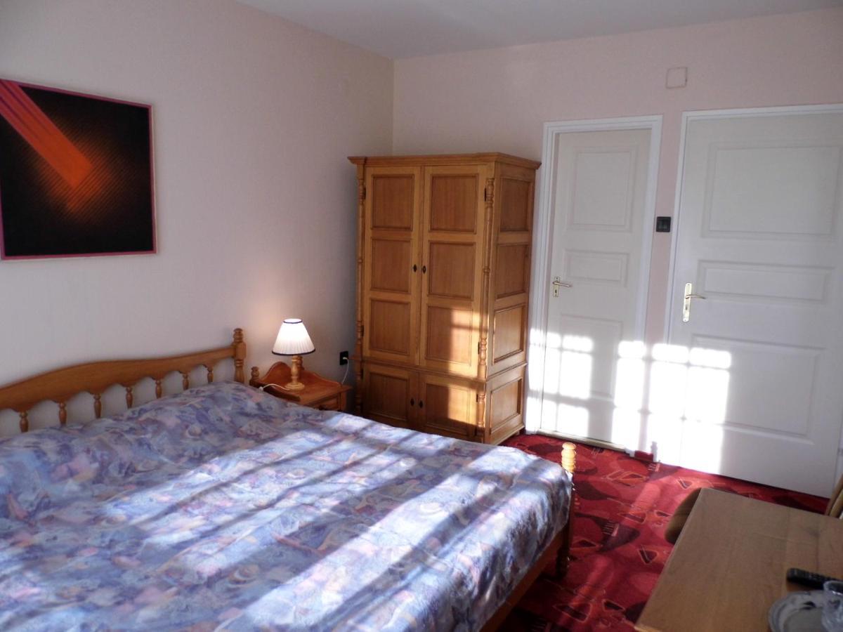 קסזטלי Millennium Villa מראה חיצוני תמונה