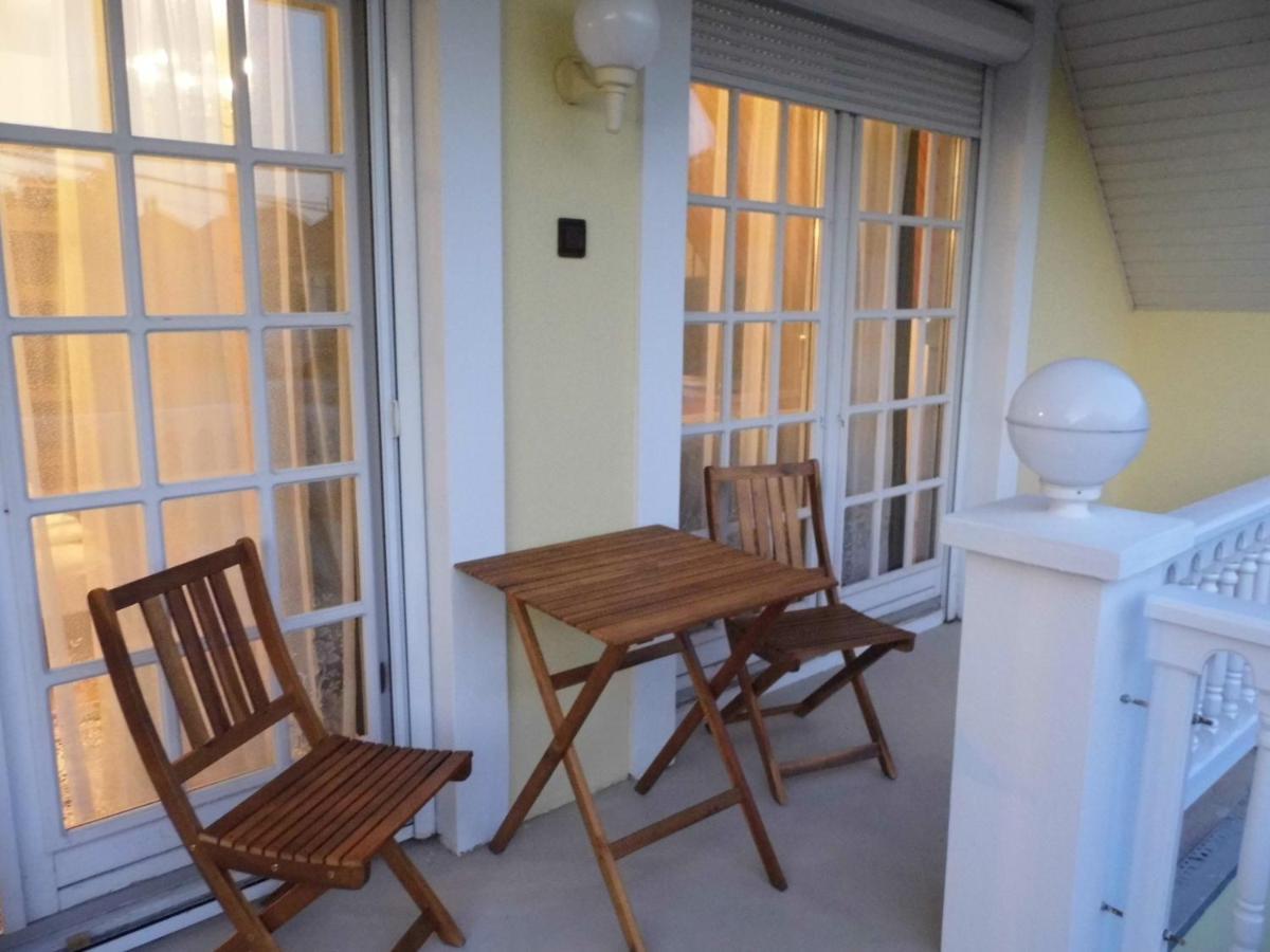 קסזטלי Millennium Villa מראה חיצוני תמונה