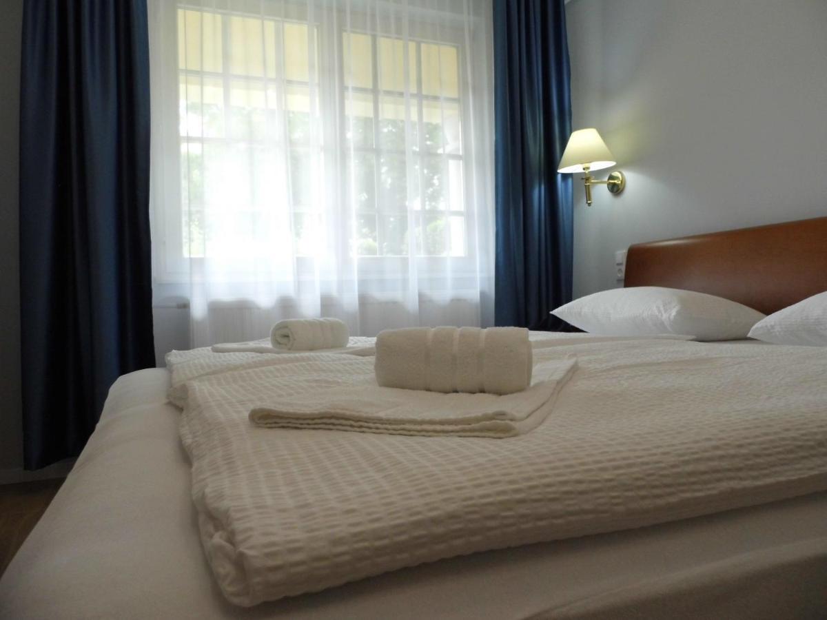 קסזטלי Millennium Villa מראה חיצוני תמונה