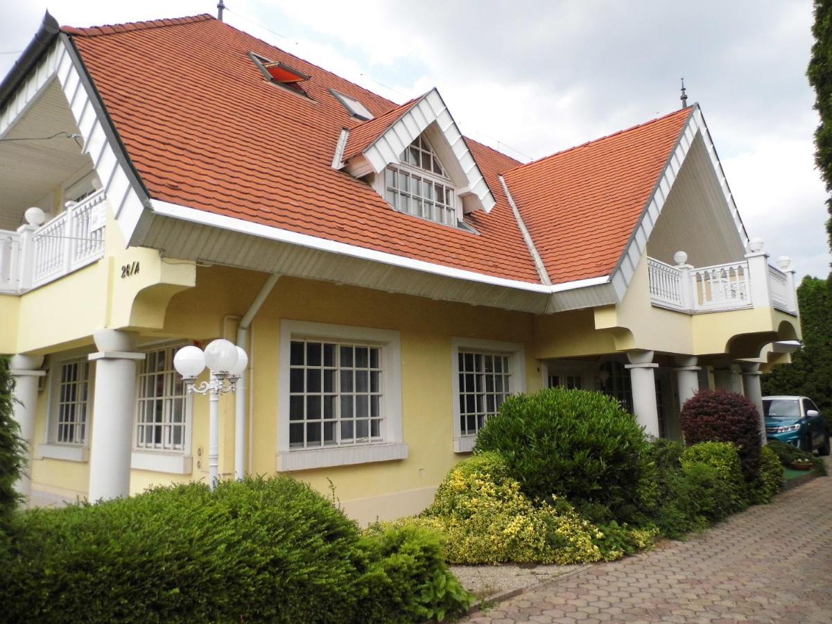 קסזטלי Millennium Villa מראה חיצוני תמונה