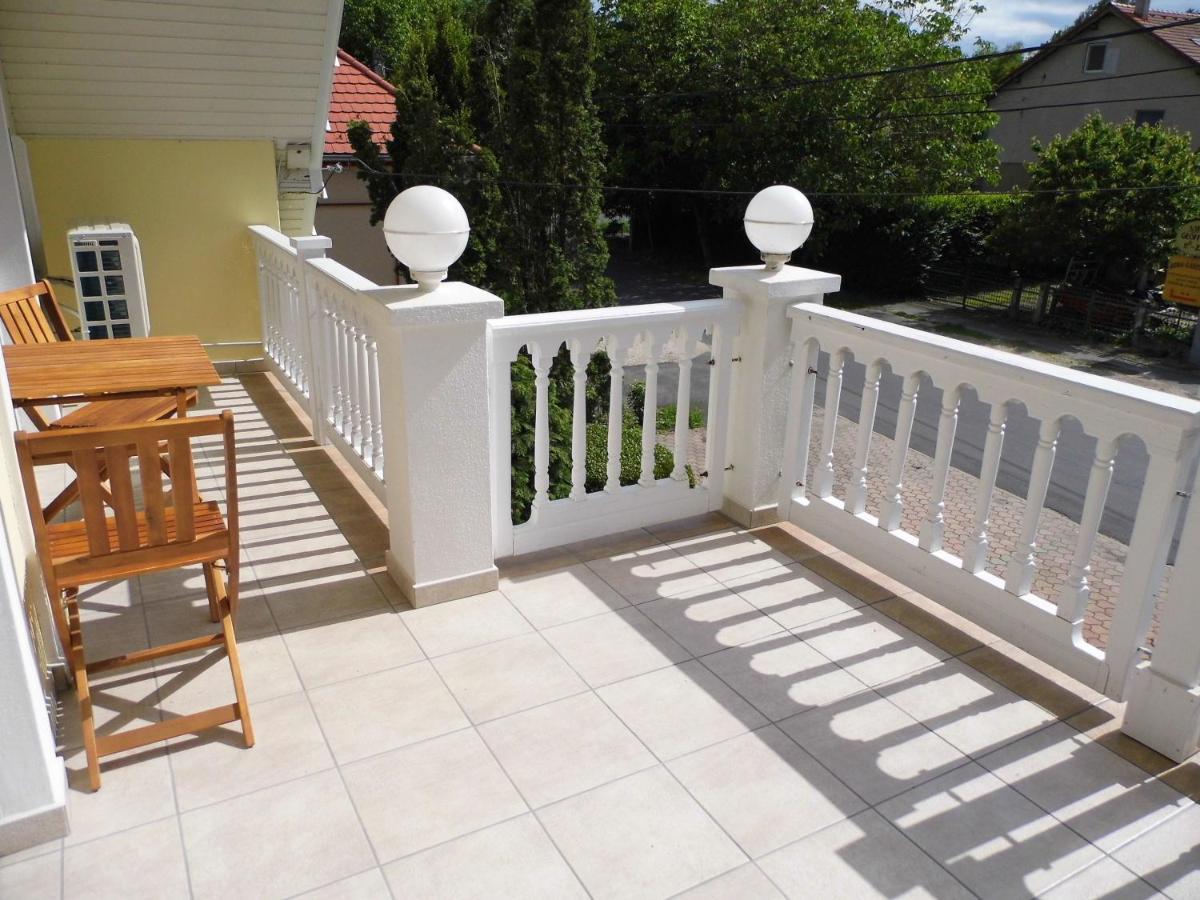 קסזטלי Millennium Villa מראה חיצוני תמונה