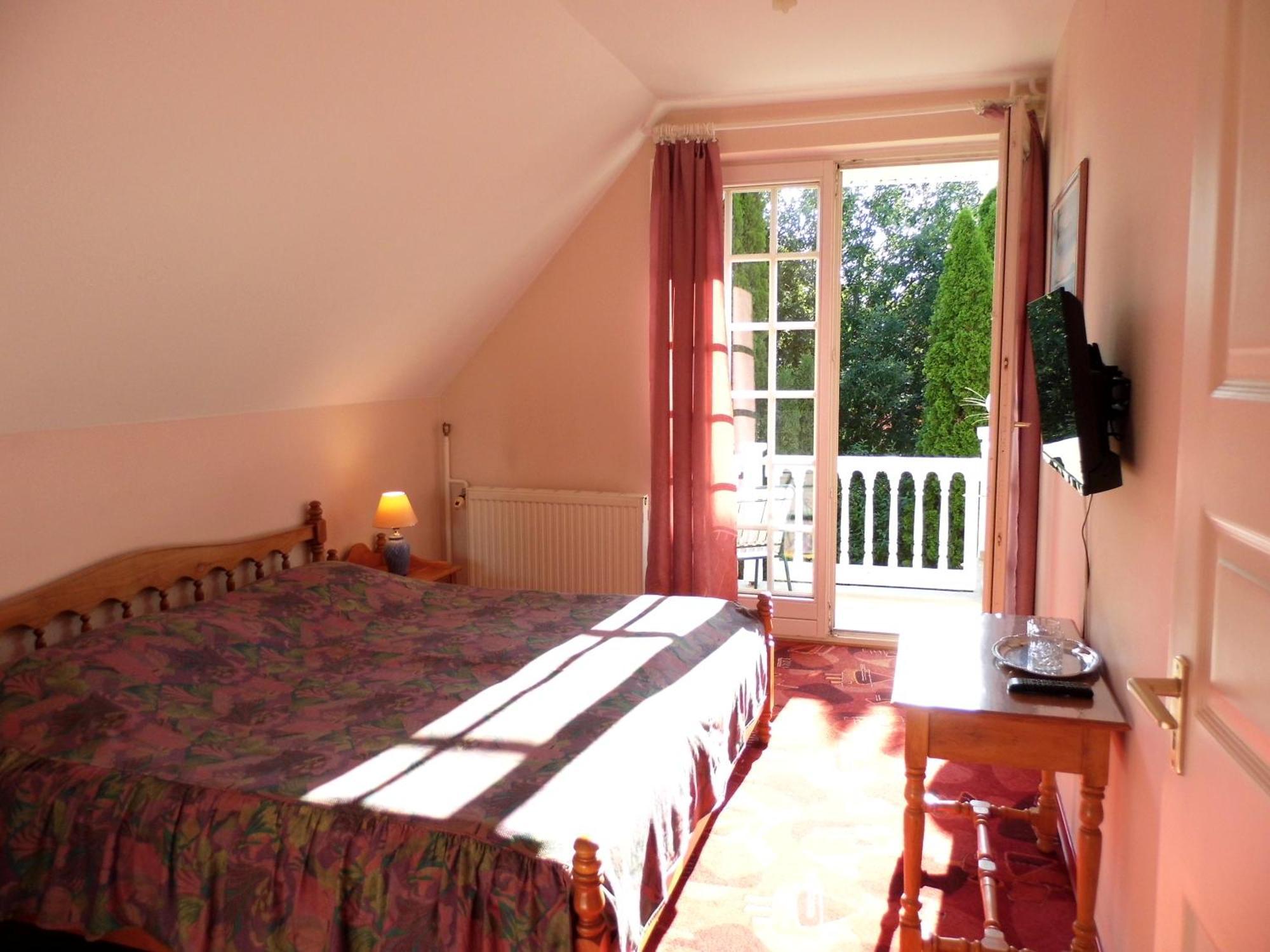 קסזטלי Millennium Villa מראה חיצוני תמונה